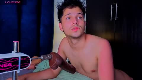 Issac online show from April 14, 3:34 am