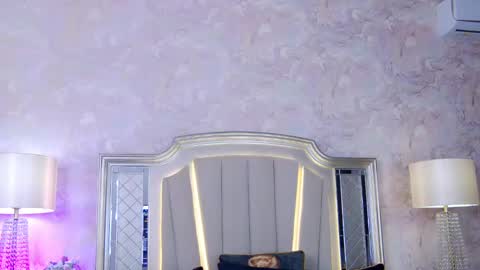 Issadorra online show from March 9, 10:19 am