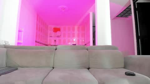 Isabella  online show from January 11, 7:30 pm