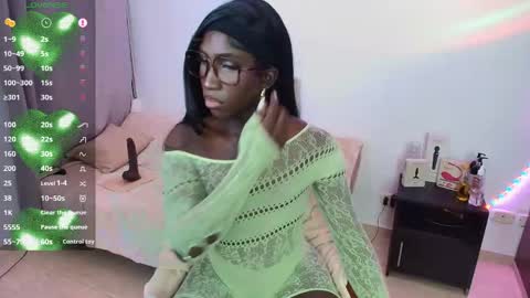 Iseey online show from April 21, 1:53 am