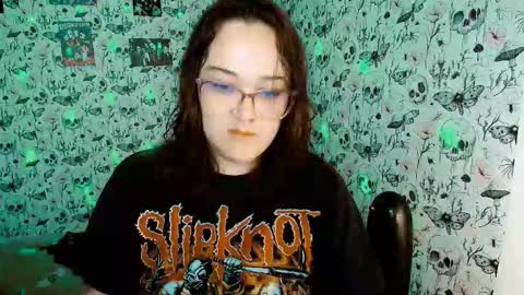 Yiz online show from February 17, 3:25 am