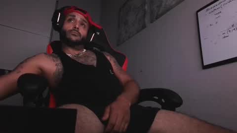 Snapshot of istreamtoo954 chatting on September 24, 5:00 am istreamtoo954 online show from September 24, 5:00 am