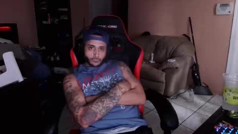 Snapshot of istreamtoo954 chatting on March 5, 9:11 pm istreamtoo954 online show from March 5, 9:11 pm