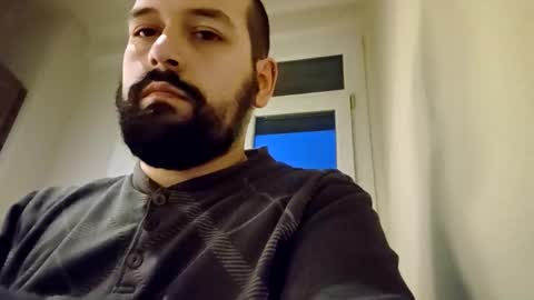 italianbigboy93 online show from November 2, 4:31 pm