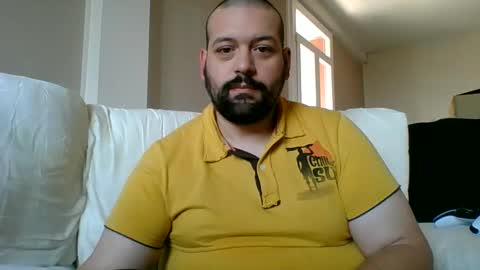 italianbigboy932 online show from May 20, 11:38 am