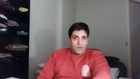 italianboybcn online show from January 30, 7:26 pm