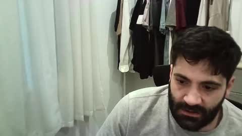 italianboybcn online show from January 11, 8:30 am