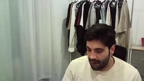 italianboybcn online show from January 16, 7:12 am