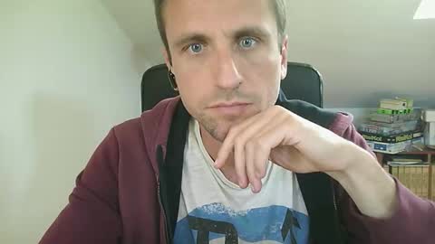 Snapshot of italiano116116 chatting on May 20, 3:18 pm italiano116116 online show from May 20, 3:18 pm