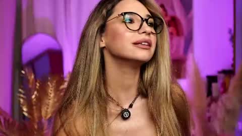Snapshot of italy_baby chatting on June 6, 6:45 pm italy_baby online show from June 6, 6:45 pm