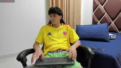 ithan_hot online show from June 24, 3:49 am