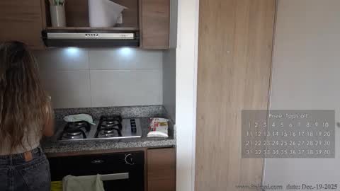 Jessi online show from December 19, 7:21 pm