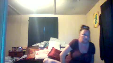 Snapshot of its_kimber chatting on May 8, 2:22 pm its kimber online show from May 8, 2:22 pm