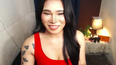 Snapshot of its_me_mariee chatting on May 21, 6:37 pm Im Mariee online show from May 21, 6:37 pm