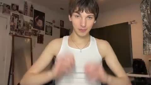 Snapshot of its_rowan chatting on October 30, 1:40 am Rowan online show from October 30, 1:40 am