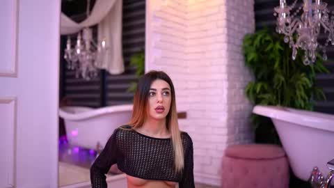 Snapshot of itsivylicious chatting on February 9, 6:06 am itsivylicious online show from February 9, 6:06 am