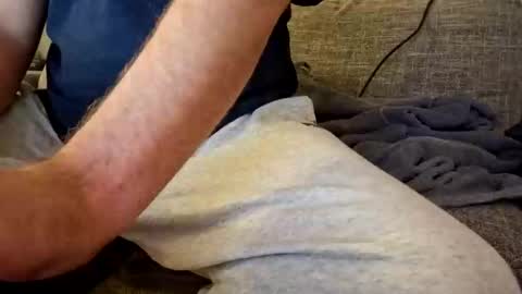 Snapshot of itsjeroen chatting on December 2, 12:38 am itsjeroen online show from December 2, 12:38 am