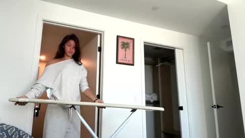 itskassielee online show from April 17, 6:44 pm