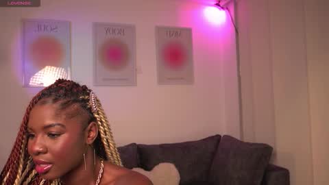 lau online show from December 21, 7:26 am