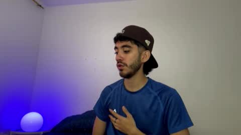 itsmartin_ online show from February 28, 5:03 pm