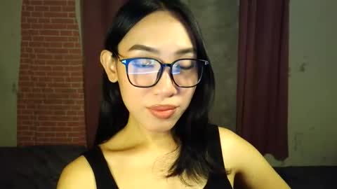itsmehotqueen online show from March 26, 1:55 am