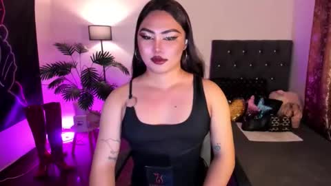 Snapshot of itsmesianaa29 chatting on May 3, 4:13 pm Siana online show from May 3, 4:13 pm