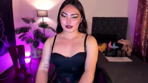 Snapshot of itsmesianaa29 chatting on May 4, 1:07 pm Siana online show from May 4, 1:07 pm