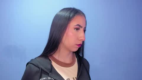 Itsuki N online show from January 10, 12:40 pm