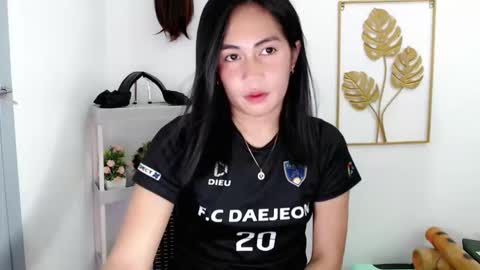 itsurgil_kloeh online show from November 5, 12:49 pm