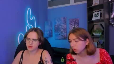 Snapshot of itsvelma chatting on August 6, 3:25 pm Velma online show from August 6, 3:25 pm