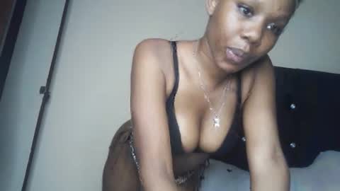 Snapshot of itsvirggy chatting on November 15, 11:32 pm itsvirggy online show from November 15, 11:32 pm