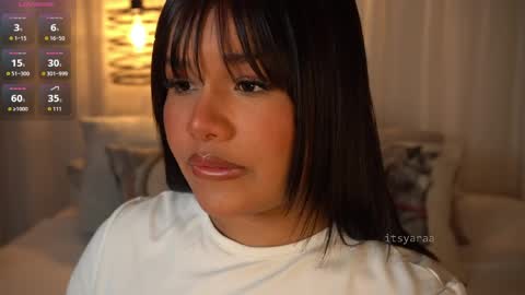 Snapshot of itsyaraa chatting on June 1, 7:04 pm SABRINA. online show from June 1, 7:04 pm