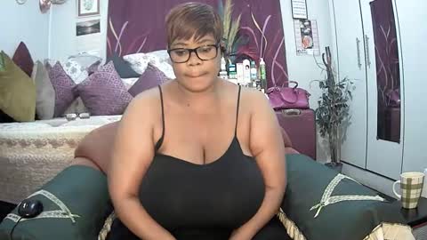 Snapshot of itumeleng74 chatting on February 24, 8:58 pm itumeleng74 online show from February 24, 8:58 pm