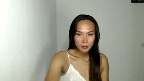 Snapshot of itz_me_crystal chatting on July 6, 4:09 am itz_me_crystal online show from July 6, 4:09 am