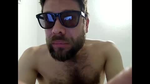 Snapshot of ivanchelon chatting on October 10, 5:17 am Vanchi online show from October 10, 5:17 am