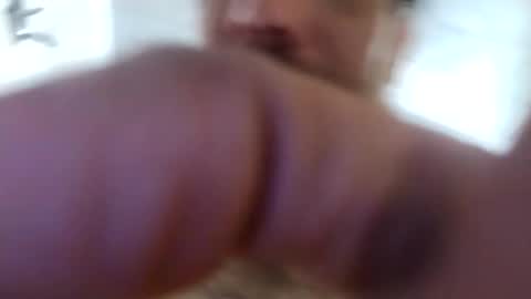 Snapshot of ivanchelon chatting on October 27, 1:53 am Vanchi online show from October 27, 1:53 am