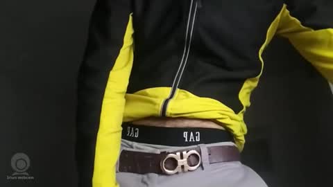 Snapshot of ivanchelon chatting on November 13, 5:39 am Vanchi online show from November 13, 5:39 am