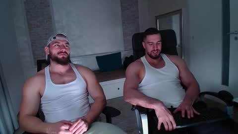 Snapshot of ivanhydee chatting on February 24, 6:00 am IvanHydee online show from February 24, 6:00 am