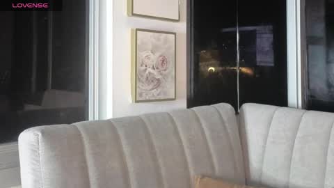 Snapshot of ivanna_west chatting on April 17, 9:56 am Ivanna West online show from April 17, 9:56 am