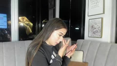 Snapshot of ivanna_west chatting on June 12, 10:03 am Ivanna West online show from June 12, 10:03 am