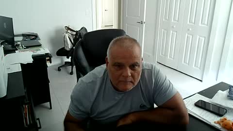 Snapshot of ivanny10 chatting on June 25, 5:39 pm ivanny10 online show from June 25, 5:39 pm
