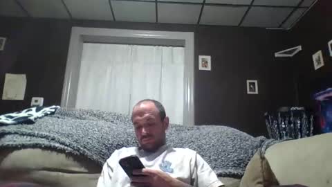 Snapshot of ivel_91 chatting on May 5, 4:53 am ivel_91 online show from May 5, 4:53 am