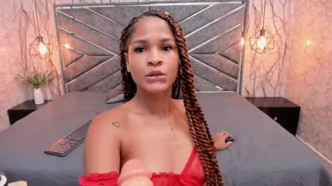 Ivis  online show from February 24, 5:53 pm