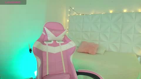 Ivonny online show from April 9, 9:42 pm