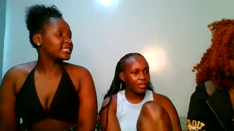 Snapshot of ivory_mae chatting on August 6, 8:27 am ivory_mae online show from August 6, 8:27 am