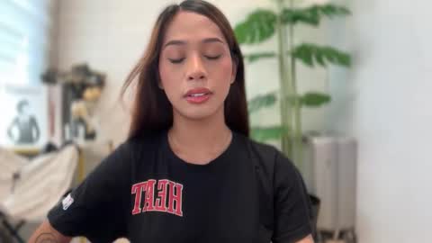 kirstenelsie online show from November 8, 5:07 am