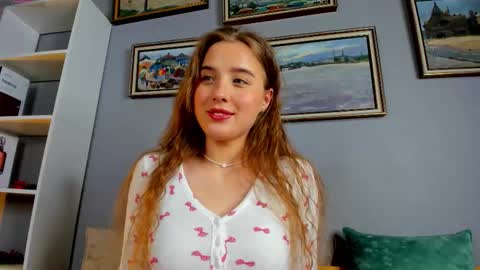 Snapshot of ivorytrace chatting on February 26, 12:59 pm ivorytrace online show from February 26, 12:59 pm