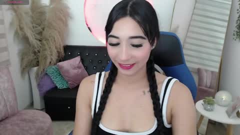 Snapshot of ivvoncute chatting on April 19, 4:23 am ivvoncute online show from April 19, 4:23 am