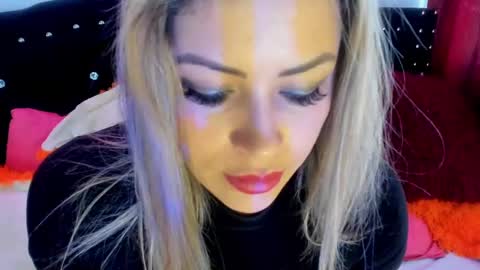 Snapshot of ivy__taylorr chatting on February 27, 10:31 pm Diana Rojas online show from February 27, 10:31 pm