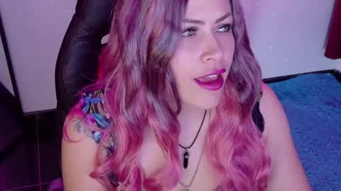 Snapshot of ivy__taylorr chatting on September 23, 2:47 am Diana Rojas online show from September 23, 2:47 am